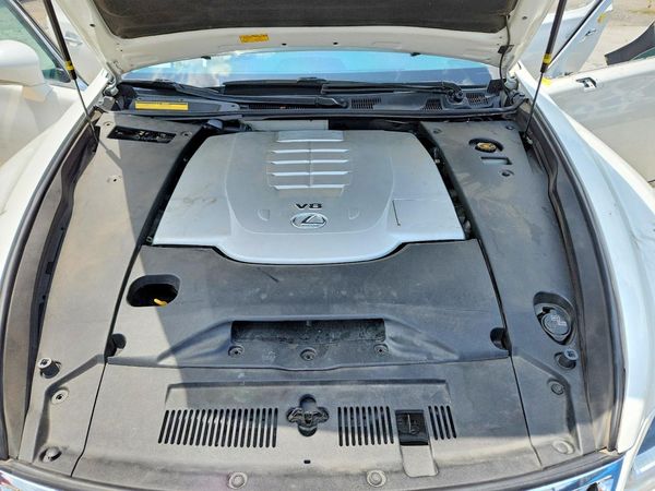 2013 LEXUS LS
