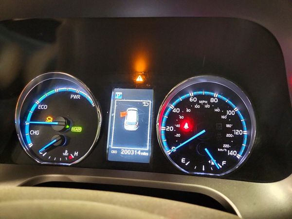 2016 TOYOTA RAV4 HV XLE (M Grade)