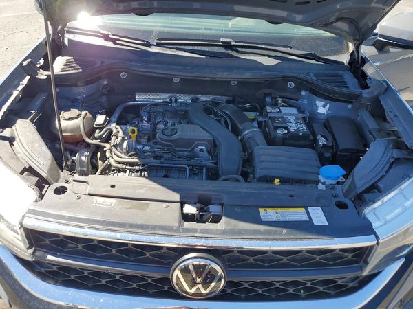 2024 VOLKSWAGEN TAOS 4Motion SE