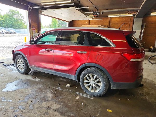 2016 KIA SORENTO L / LX