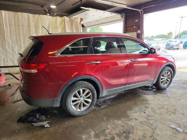 2016 KIA SORENTO L / LX