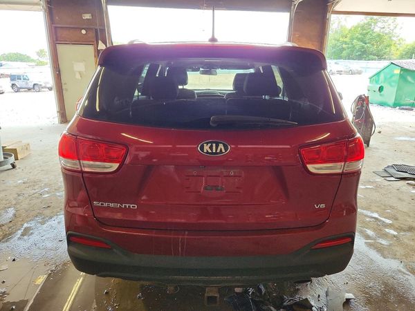 2016 KIA SORENTO L / LX