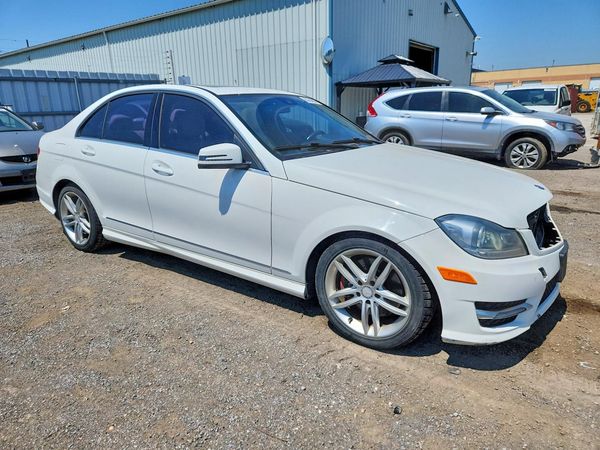 2014 MERCEDES-BENZ C C300 4 MATIC