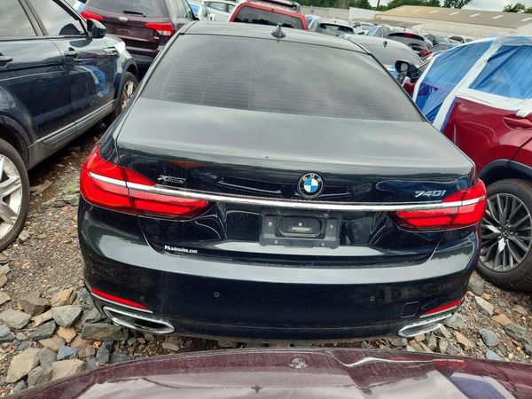 2018 BMW 740 xDrive