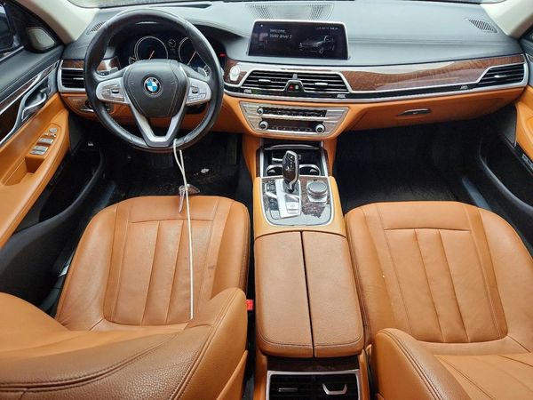 2018 BMW 740 xDrive