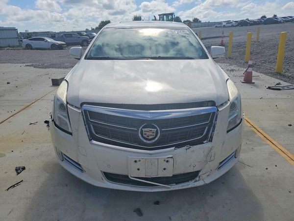2015 CADILLAC XTS Premium Vsport