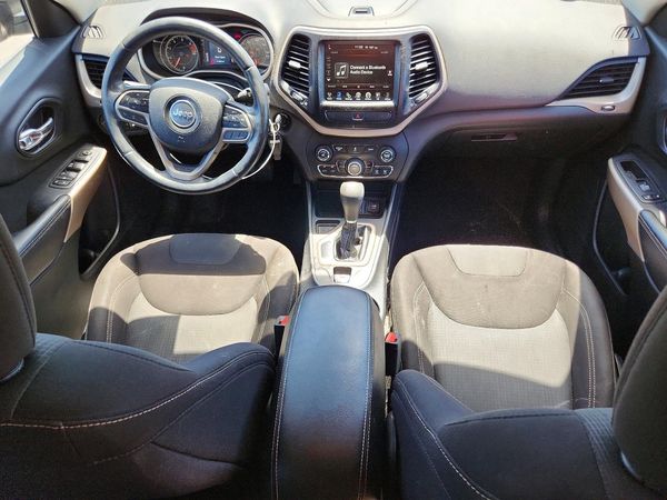 2017 JEEP CHEROKEE LATITUDE FWD
