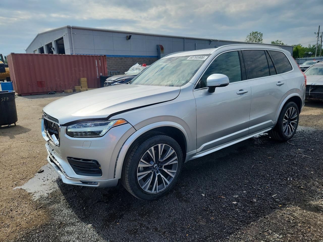 2022 VOLVO XC90