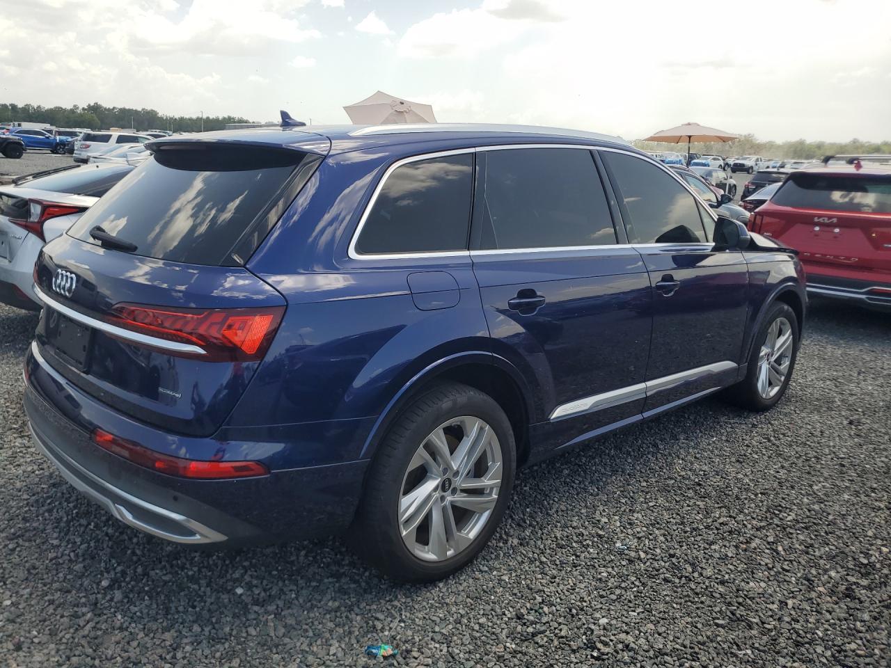2022 AUDI Q7 quattro Premium Plus