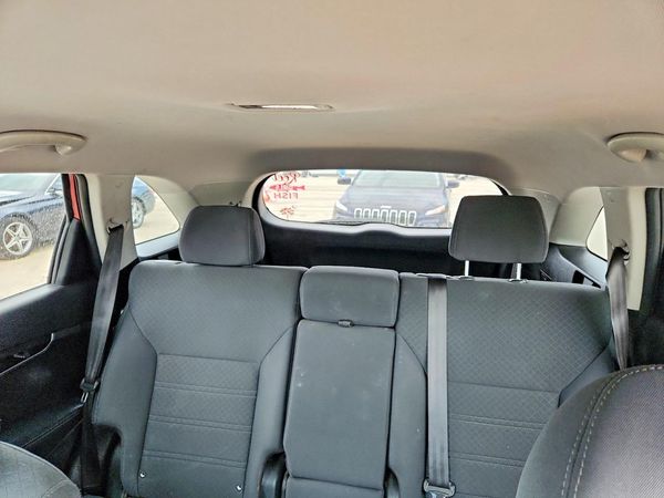 2018 KIA SORRENTO L, LX