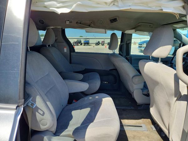 2019 TOYOTA SIENNA