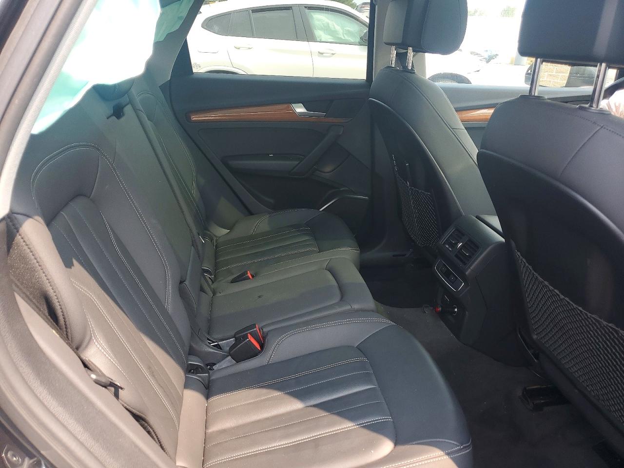 2021 AUDI Q5 quattro Premium