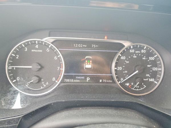 2022 NISSAN PATHFINDER SV