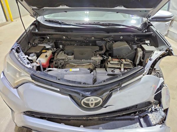 2018 TOYOTA RAV4 Adventure/XLE