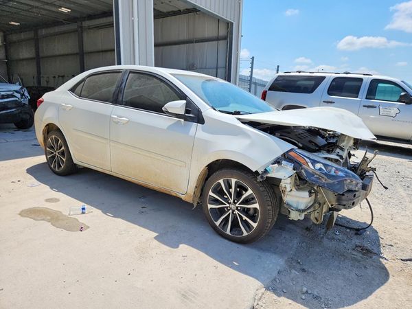 2017 TOYOTA COROLLA