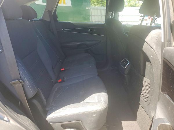 2019 KIA SORENTO L, LX, S