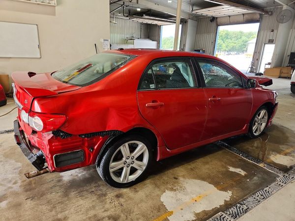 2013 TOYOTA COROLLA