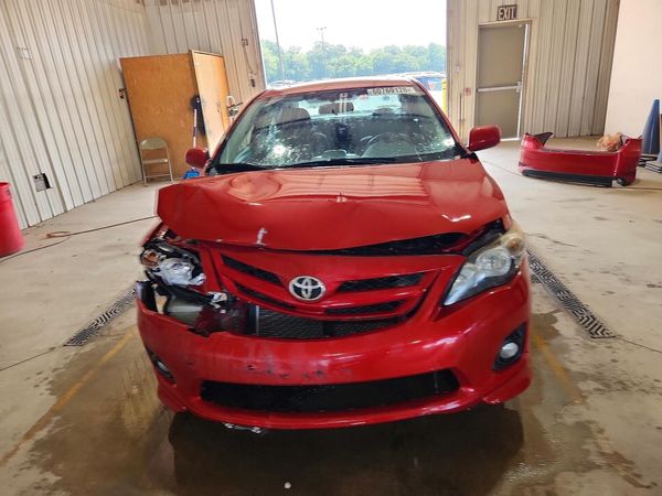 2013 TOYOTA COROLLA