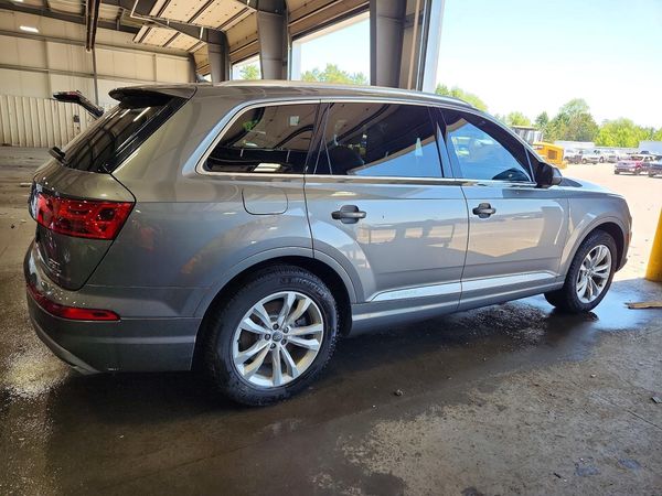 2017 AUDI Q7 quattro Premium Plus