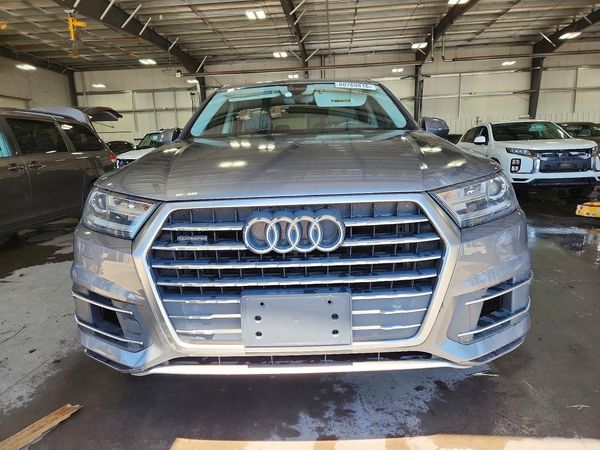 2017 AUDI Q7 quattro Premium Plus