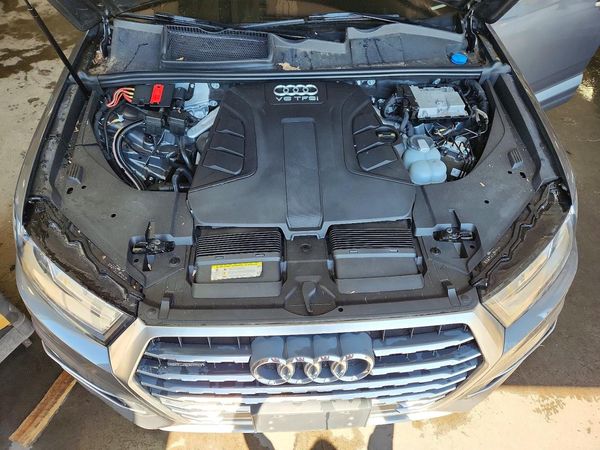 2017 AUDI Q7 quattro Premium Plus