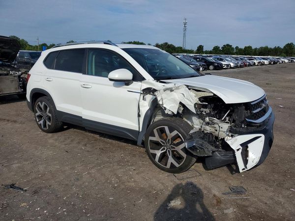 2022 VOLKSWAGEN TAOS 4Motion SEL