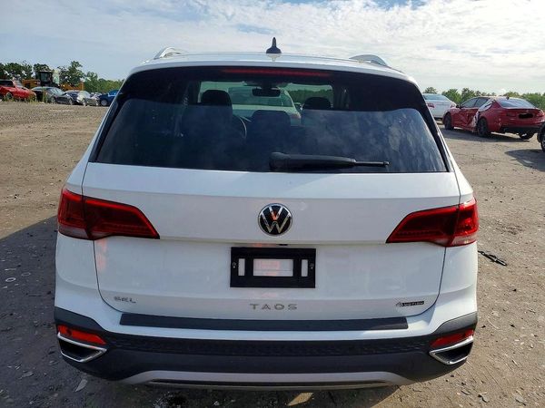 2022 VOLKSWAGEN TAOS 4Motion SEL