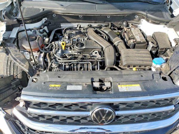 2022 VOLKSWAGEN TAOS 4Motion SEL
