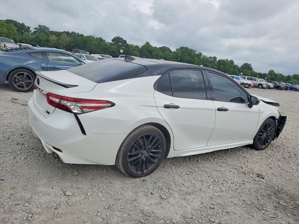 2019 TOYOTA CAMRY XSE