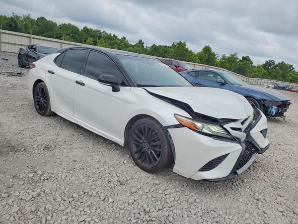 2019 TOYOTA CAMRY XSE