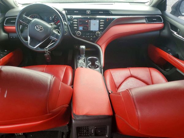 2019 TOYOTA CAMRY XSE