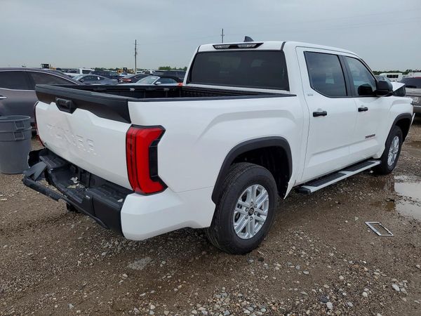 2026 TOYOTA TUNDRA SR5