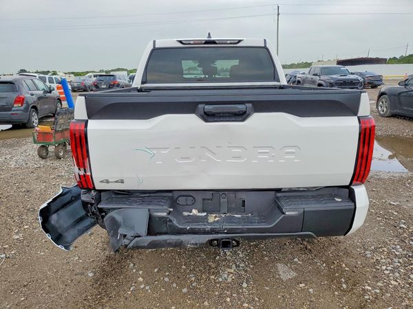 2026 TOYOTA TUNDRA SR5