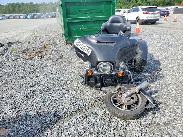 2021 HARLEY-DAVIDSON FL