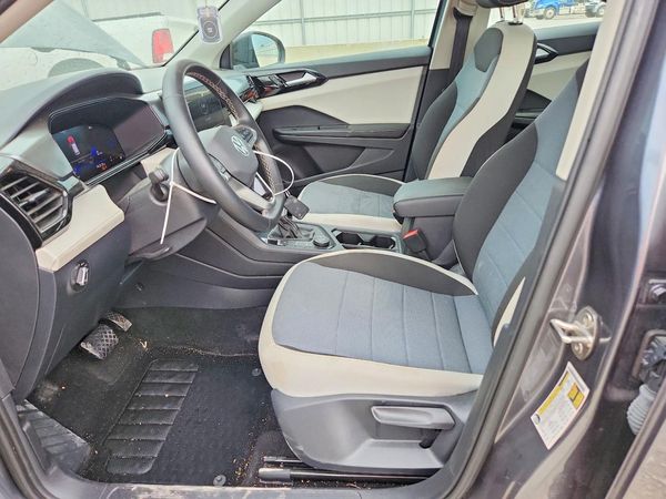 2025 VOLKSWAGEN TAOS 4Motion S