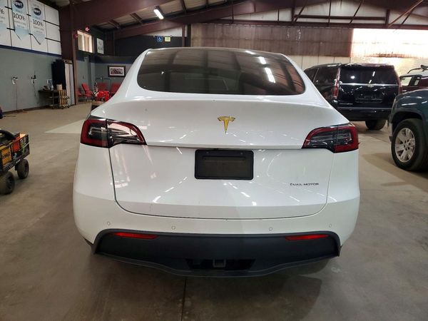 2021 TESLA MODEL Y