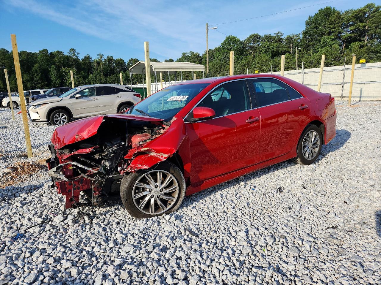 2013 TOYOTA CAMRY — Front 3/4