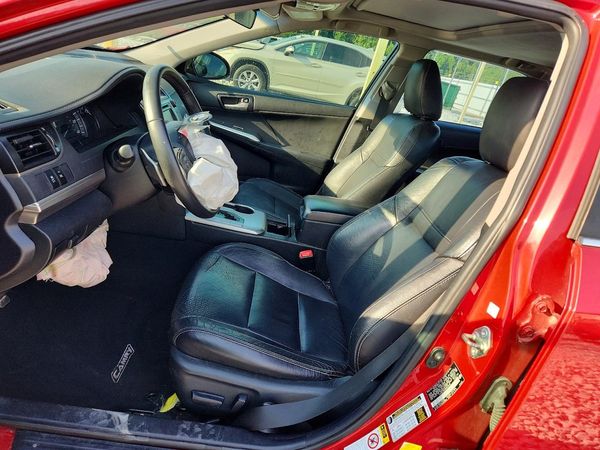 2013 TOYOTA CAMRY — DENT