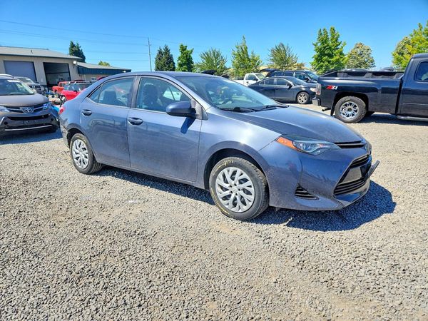 2018 TOYOTA COROLLA L/LE/SE/XLE/XSE — Passenger 3/4