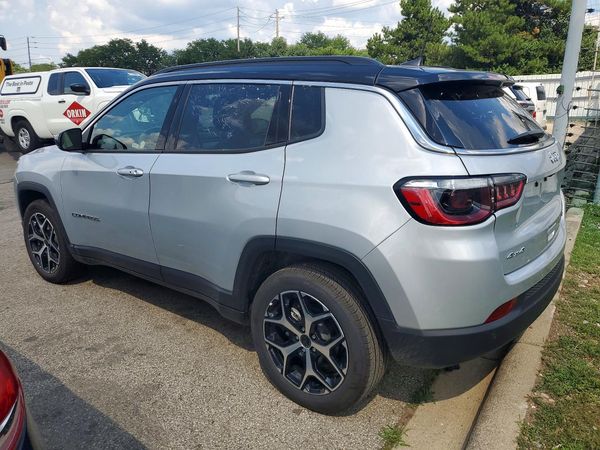 2025 JEEP COMPASS Limited