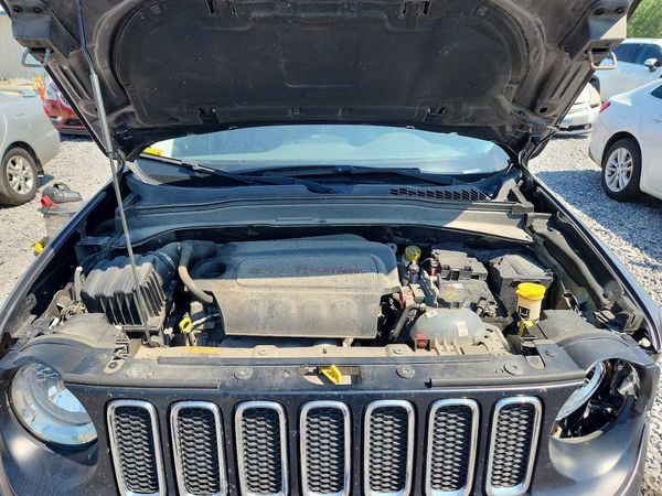 2017 JEEP RENEGADE LATITUDE 4X4