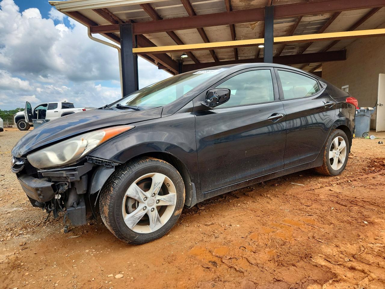 2013 HYUNDAI ELANTRA