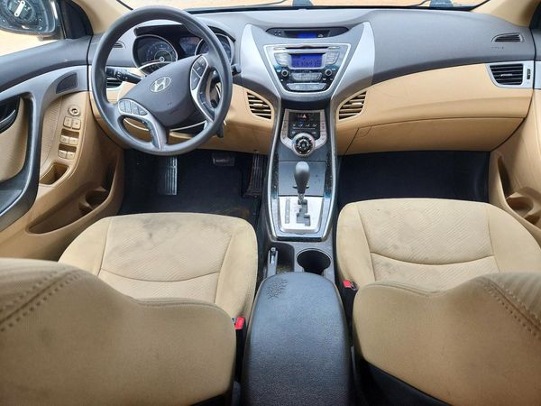2013 HYUNDAI ELANTRA