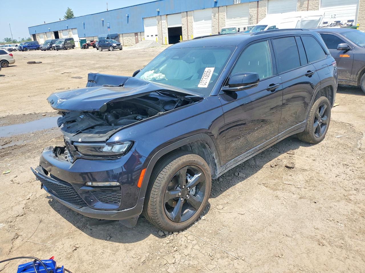 2024 JEEP CHEROKEE Limited — Front 3/4