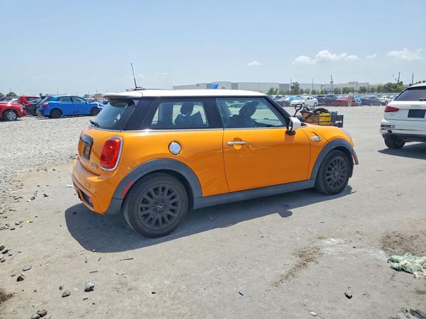 2017 MINI COOPER