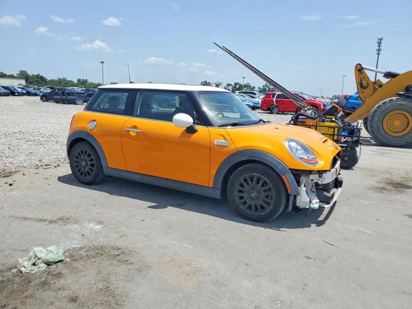 2017 MINI COOPER