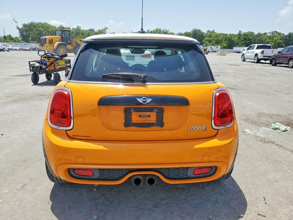 2017 MINI COOPER