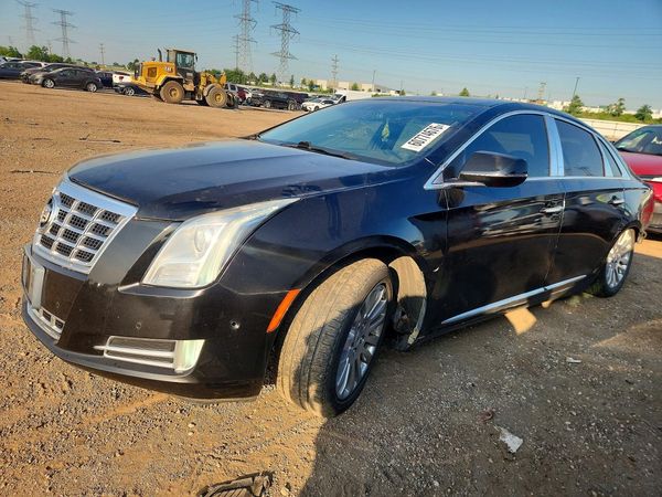 2014 CADILLAC XTS Luxury