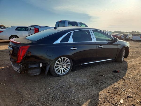 2014 CADILLAC XTS Luxury
