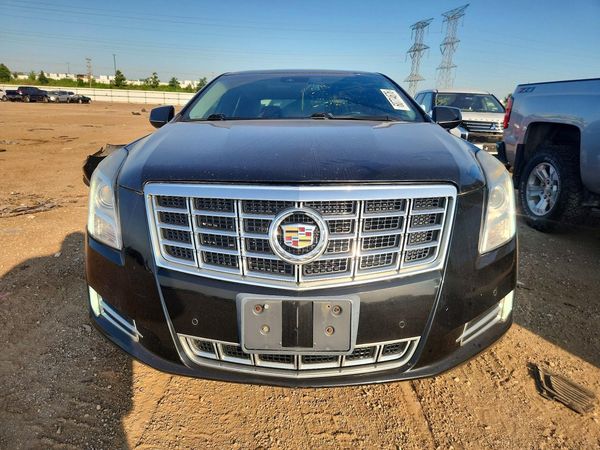2014 CADILLAC XTS Luxury